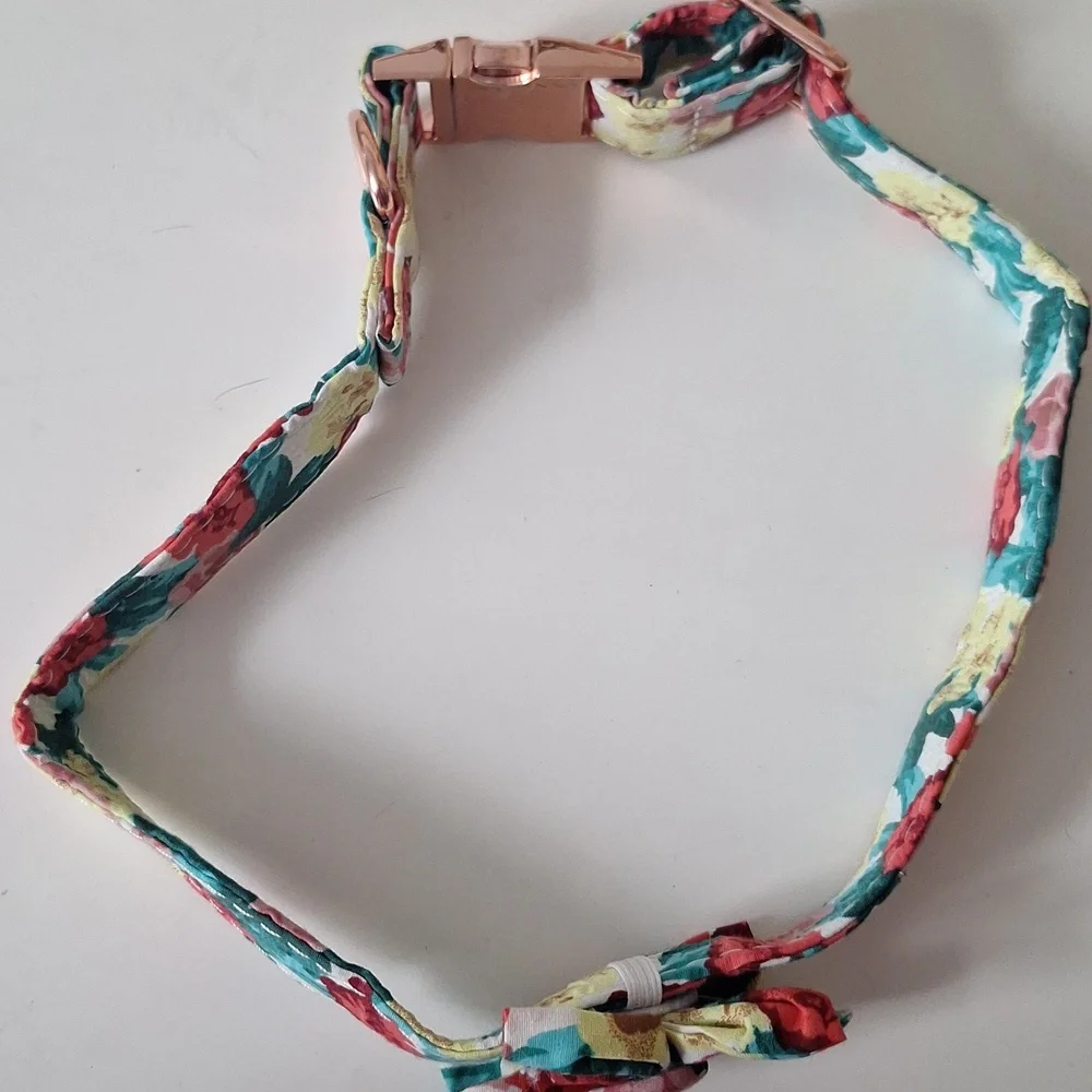 Girl Dog Floral Multicolor Dog Collar with Detachable Flower